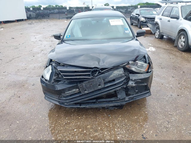 3VW267AJ0GM323489 Volkswagen Jetta 1.4t S