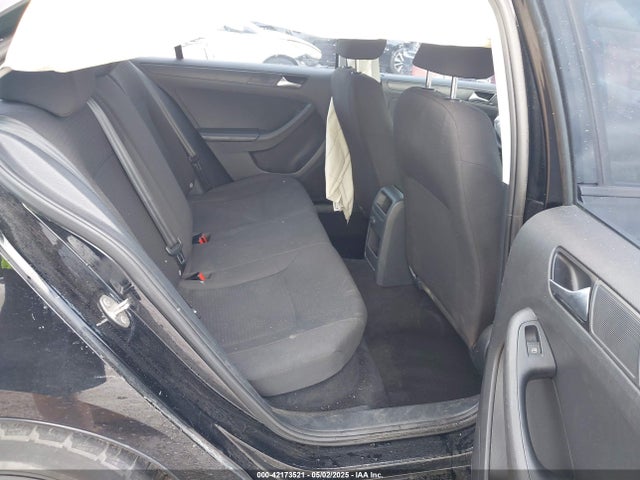 3VW267AJ0GM323489 Volkswagen Jetta 1.4t S