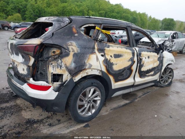 2017 HYUNDAI TUCSON KM8J3CA48HU470145 Photo 3