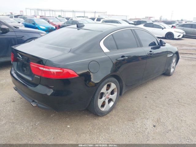 2017 JAGUAR XE SAJAR4BG2HA977059 Photo 3