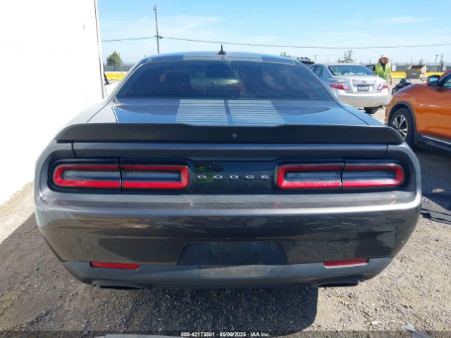 2C3CDZBT8HH600032 Dodge Challenger R/t