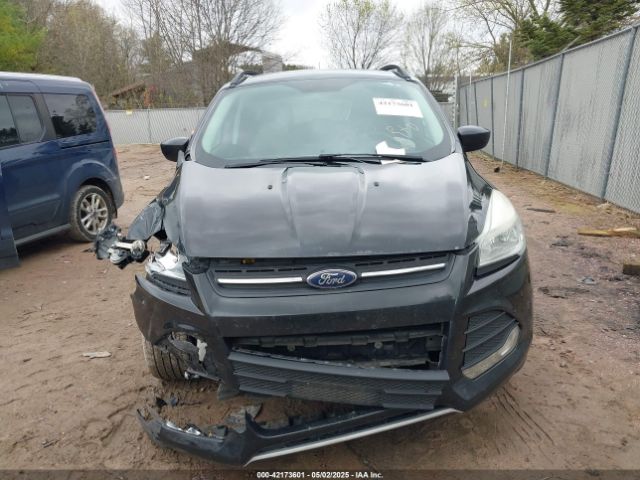 1FMCU9G97FUC06777 Ford ESCAPE SE