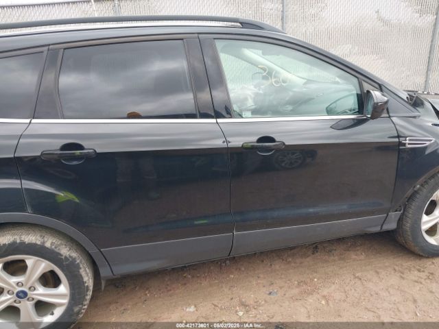 1FMCU9G97FUC06777 Ford ESCAPE SE
