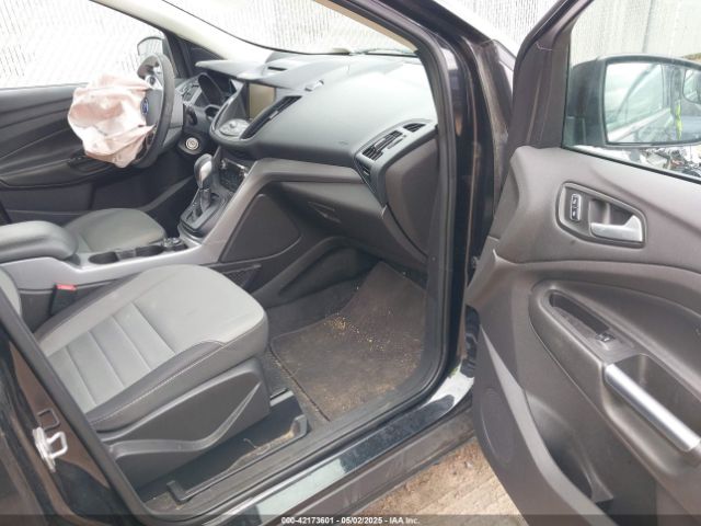 1FMCU9G97FUC06777 Ford ESCAPE SE
