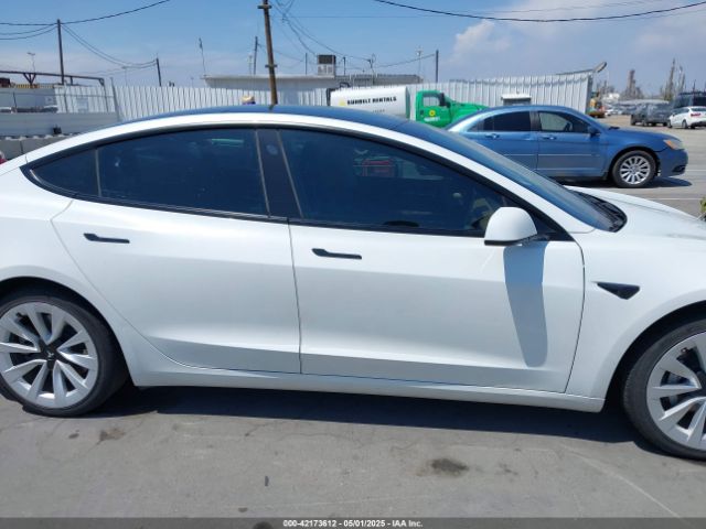 5YJ3E1EB9NF113601 Tesla Model 3 Long Range Dual Motor All-wheel Drive