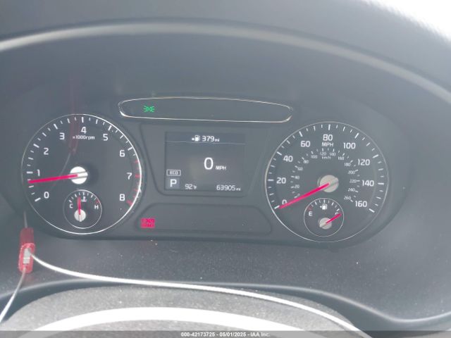 5XYPGDA39KG478036 KIA Sorento 2.4l Lx
