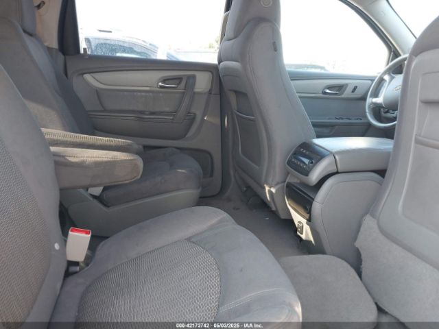 1GNKRHKD2EJ115981 Chevrolet Traverse 2lt