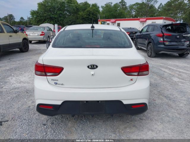 3KPA24AB1KE161621 KIA RIO S