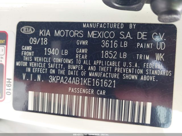 3KPA24AB1KE161621 KIA RIO S