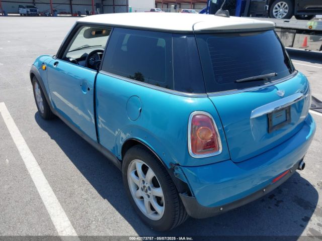 2007 MINI COOPER WMWMF335X7TT54929 Photo 2