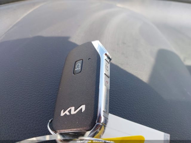 KNDJ33AU8P7210149 KIA SOUL EX