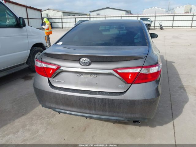 4T1BF1FKXFU051900 Toyota CAMRY SE