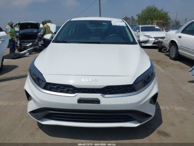 3KPF24AD2PE642816 KIA FORTE LX