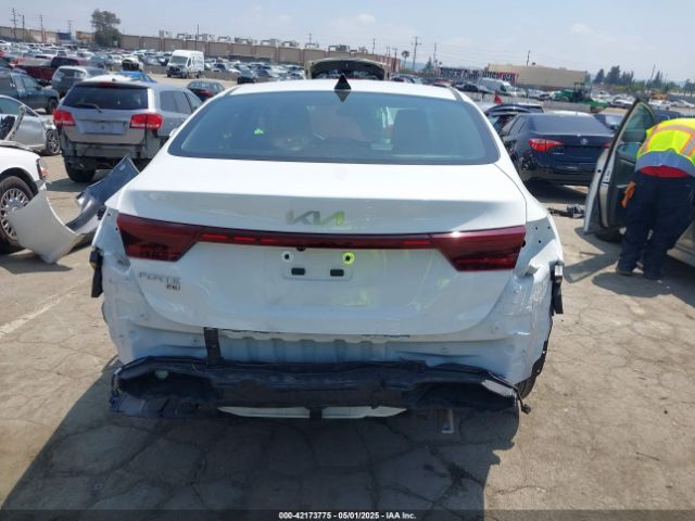 3KPF24AD2PE642816 KIA FORTE LX