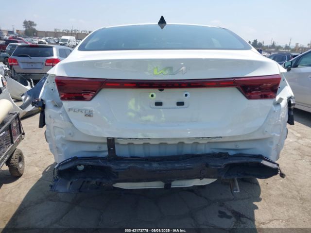 3KPF24AD2PE642816 KIA FORTE LX