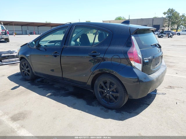 JTDKDTB30G1121721 Toyota Prius C Persona Series