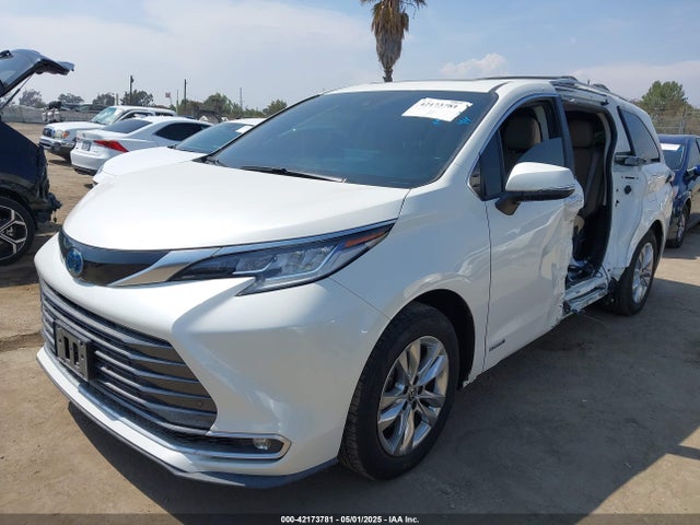 5TDZRKEC1MS025276 Toyota Sienna Limited