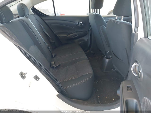 3N1CN7AP4HL820389 Nissan Versa 1.6 Sv