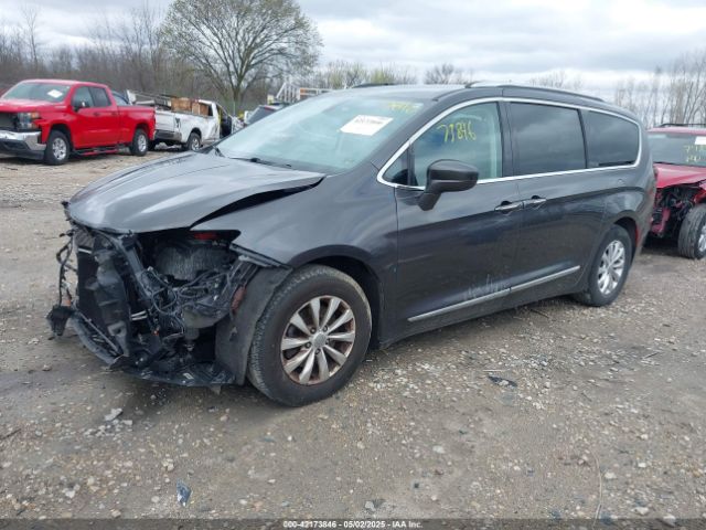 2C4RC1BG1KR715411 Chrysler Pacifica Touring L