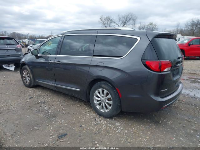 2C4RC1BG1KR715411 Chrysler Pacifica Touring L