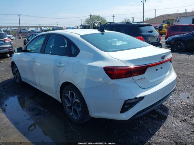 3KPF24AD2KE046775 KIA Forte Lxs