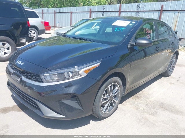 KIA Forte Lxs 2023 3KPF24AD9PE684030 Image 2
