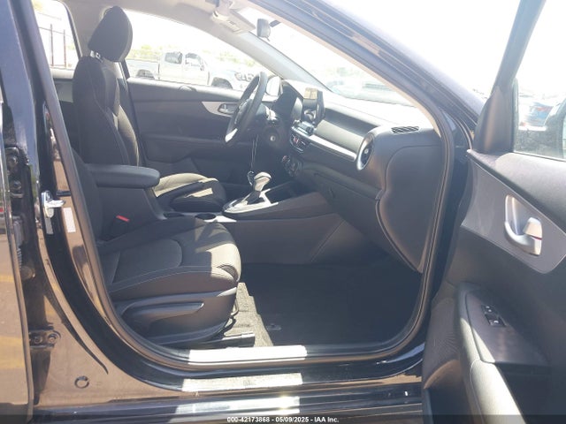 KIA Forte Lxs 2023 3KPF24AD9PE684030 Image 5