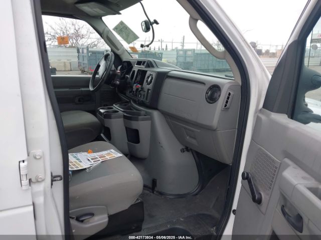 1FTNE1EWXEDA18404 Ford E-150 Commercial