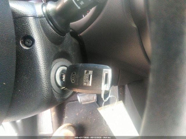 KNDJN2A26G7867910 KIA Soul