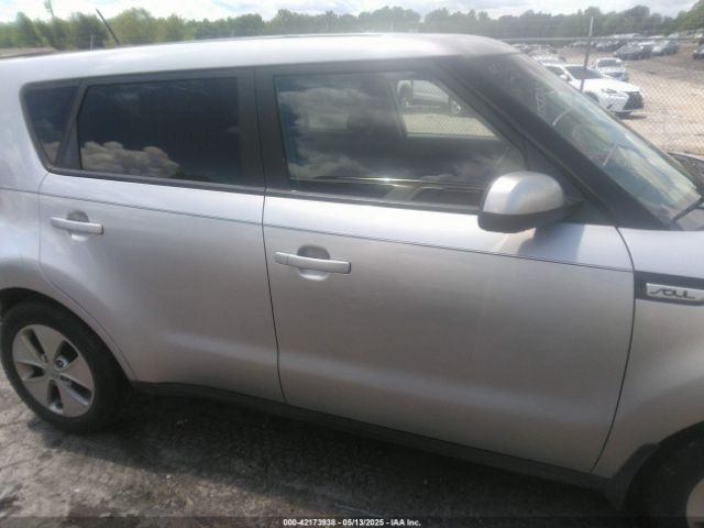 KNDJN2A26G7867910 KIA Soul