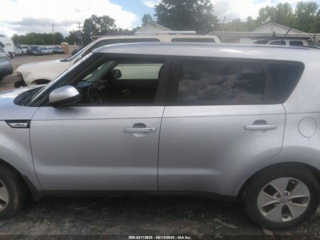 KNDJN2A26G7867910 KIA Soul