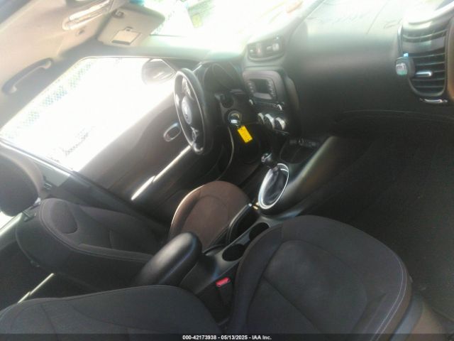 KNDJN2A26G7867910 KIA Soul