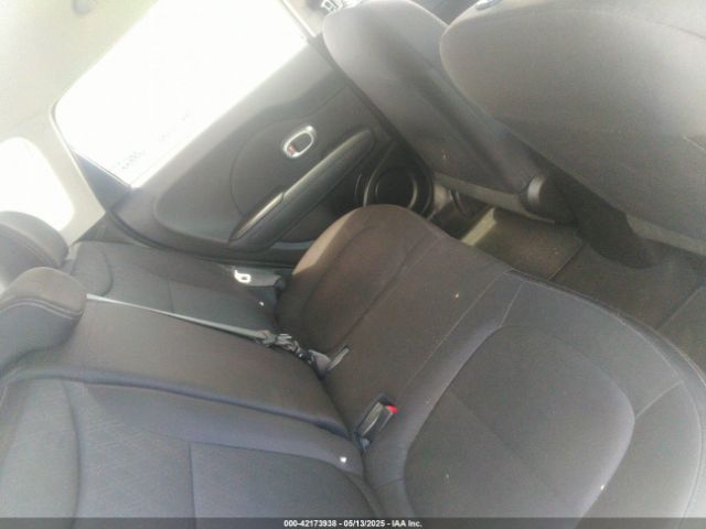 KNDJN2A26G7867910 KIA Soul