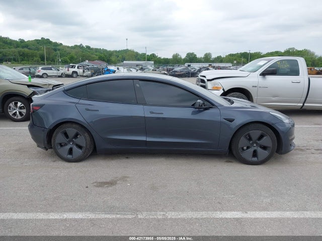 5YJ3E1EA2MF849124 Tesla MODEL 3