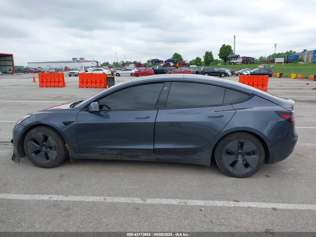 5YJ3E1EA2MF849124 Tesla MODEL 3