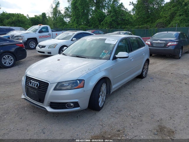 2011 AUDI A3 WAUKJAFM9BA128754 Photo 1