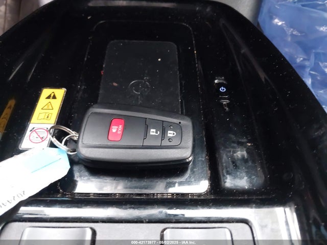 JTDKARFU3K3076849 Toyota PRIUS XLE