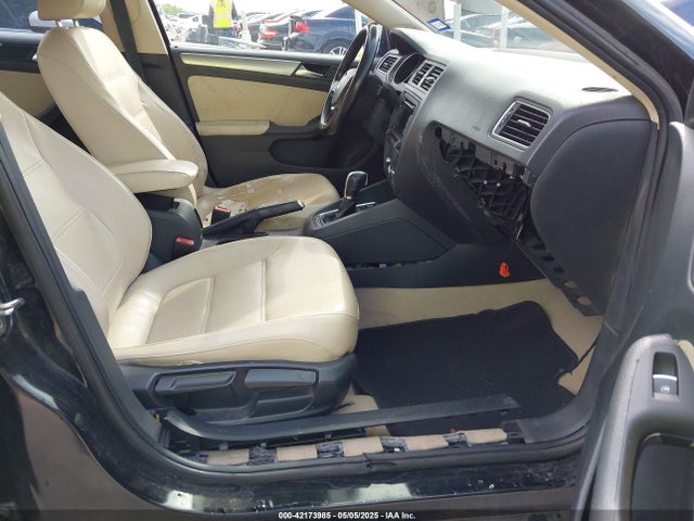 3VWD07AJ7FM306911 Volkswagen Jetta 1.8t Se