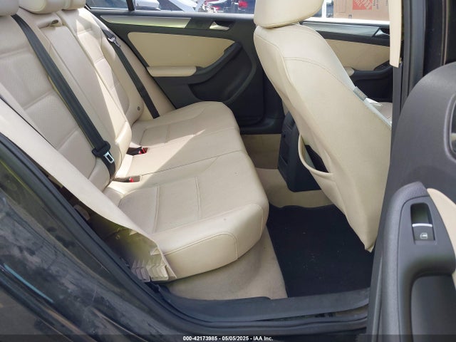 3VWD07AJ7FM306911 Volkswagen Jetta 1.8t Se