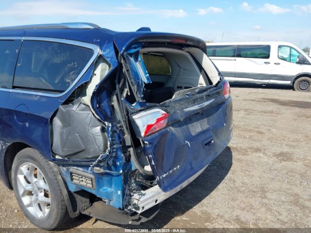 2C4RC1GG2KR655440 Chrysler Pacifica Limited