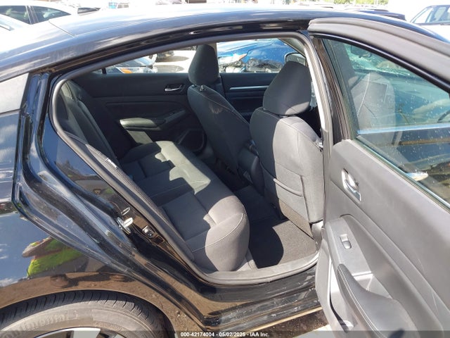 1N4BL4DV0NN369132 Nissan Altima Sv Fwd