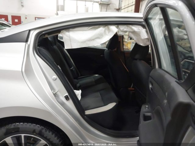 3N1CN8EV5ML821740 Nissan Versa Sv Xtronic Cvt