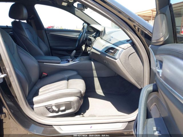 WBAJE5C31HG477822 BMW 540I