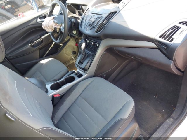 1FMCU0G95FUA44966 Ford ESCAPE SE