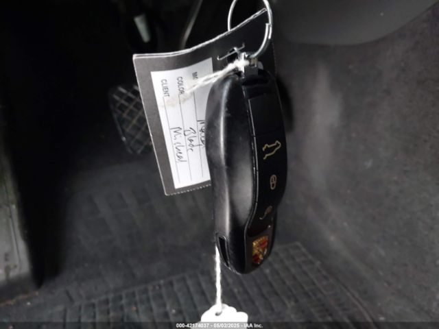 WP1AF2A54HLB62022 Porsche Macan Turbo