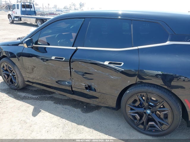 BMW 2023 2023 WB533CF07PCM29900 Image 6