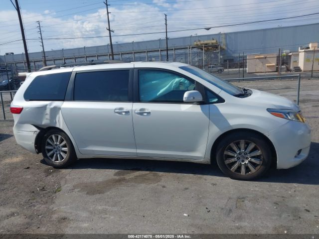 5TDYZ3DC0HS868989 Toyota Sienna Limited 7 Passenger