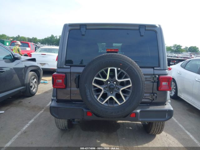 1C4PJXEN5SW525130 Jeep Wrangler 4-door Sahara 4x4