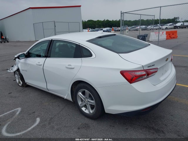 1G1ZD5ST3NF171564 Chevrolet Malibu Fwd Lt