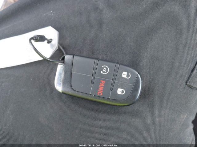 ZACNJDB10PPP71320 Jeep Renegade Upland 4x4